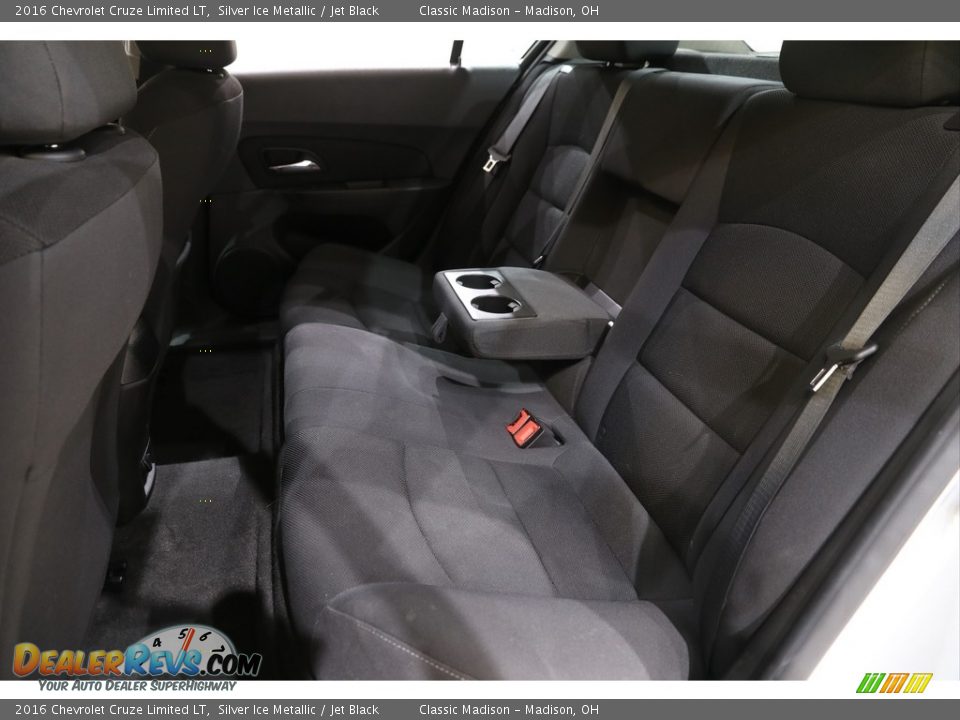 2016 Chevrolet Cruze Limited LT Silver Ice Metallic / Jet Black Photo #18