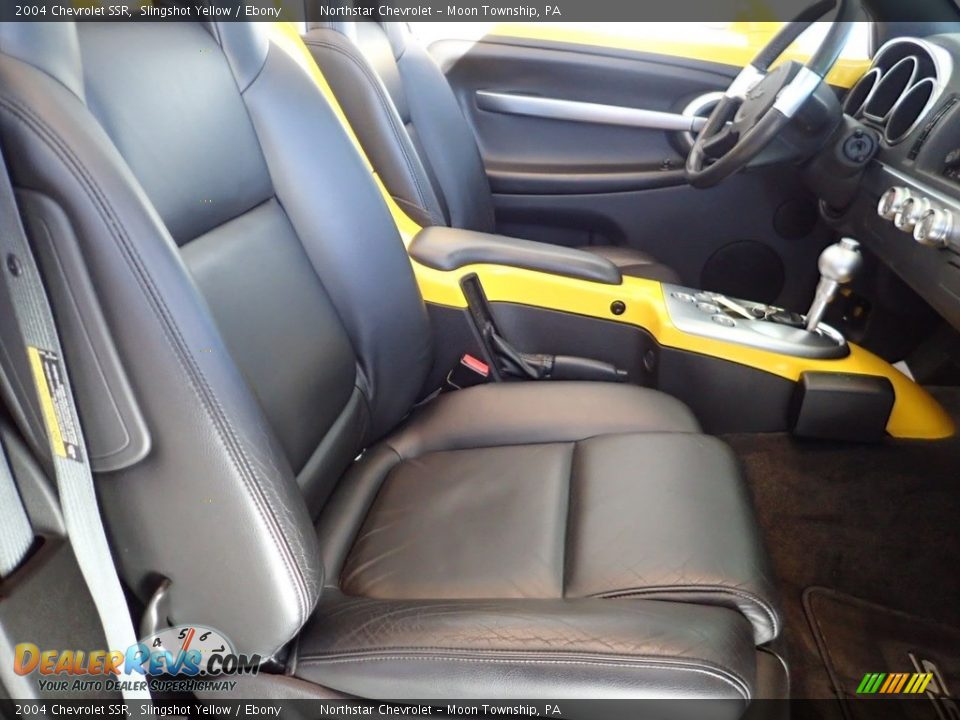2004 Chevrolet SSR Slingshot Yellow / Ebony Photo #8