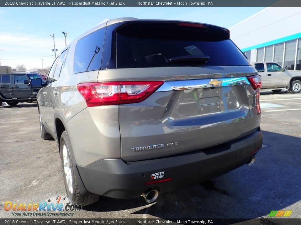 2018 Chevrolet Traverse LT AWD Pepperdust Metallic / Jet Black Photo #5