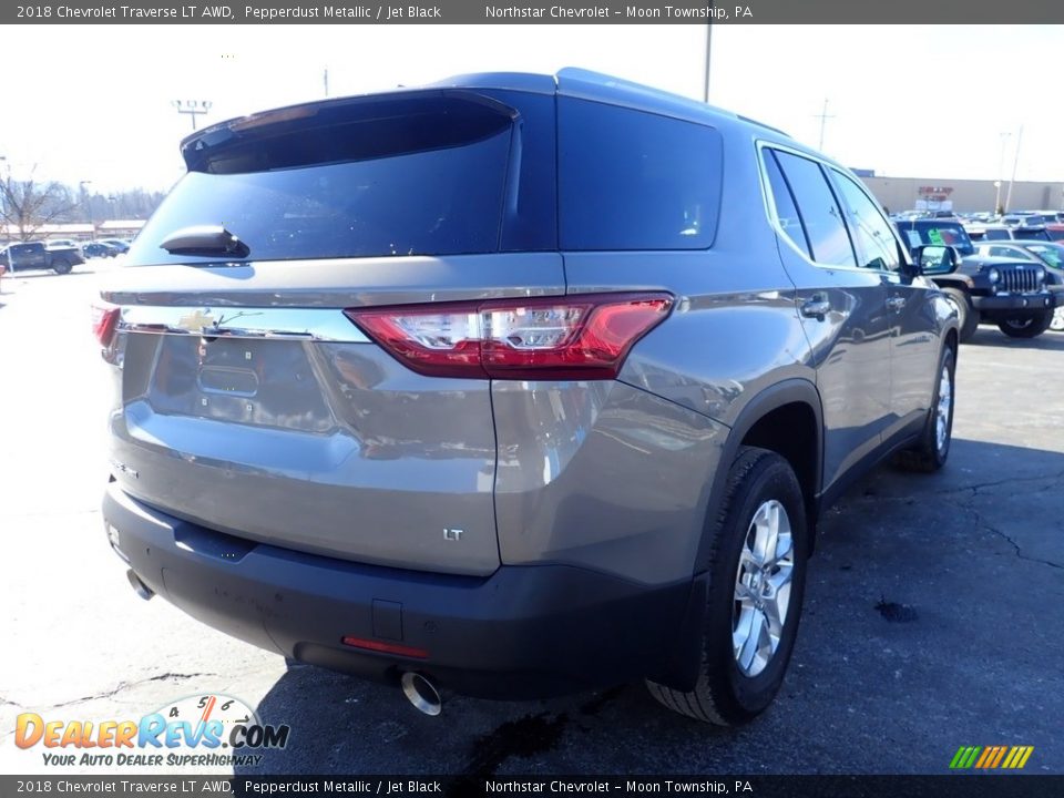 2018 Chevrolet Traverse LT AWD Pepperdust Metallic / Jet Black Photo #8