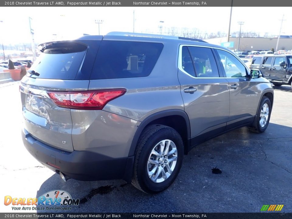 2018 Chevrolet Traverse LT AWD Pepperdust Metallic / Jet Black Photo #9