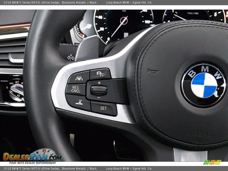 2018 BMW 5 Series M550i xDrive Sedan Steering Wheel Photo #18