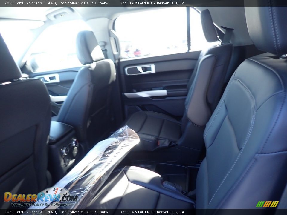 2021 Ford Explorer XLT 4WD Iconic Silver Metallic / Ebony Photo #7