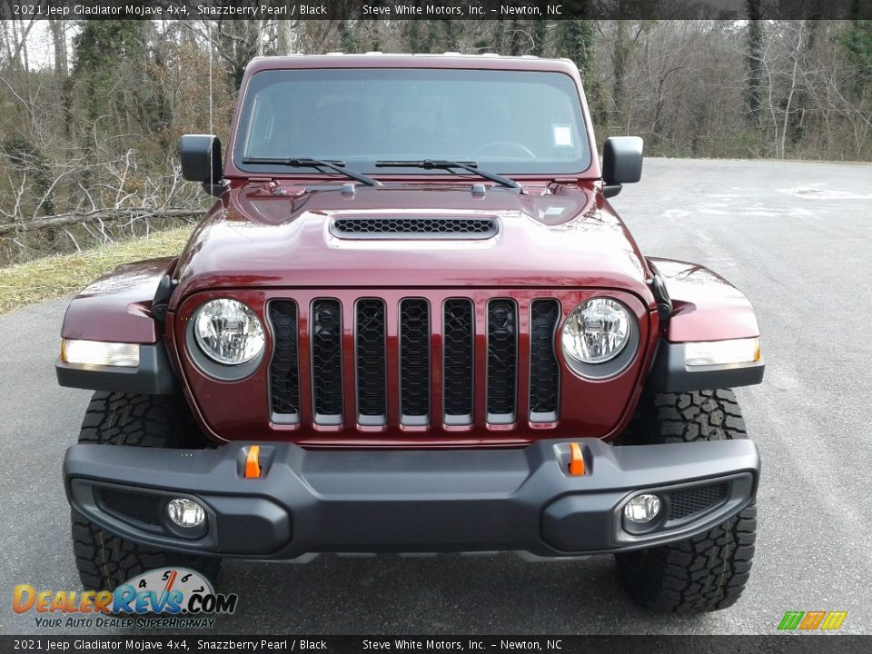 2021 Jeep Gladiator Mojave 4x4 Snazzberry Pearl / Black Photo #3