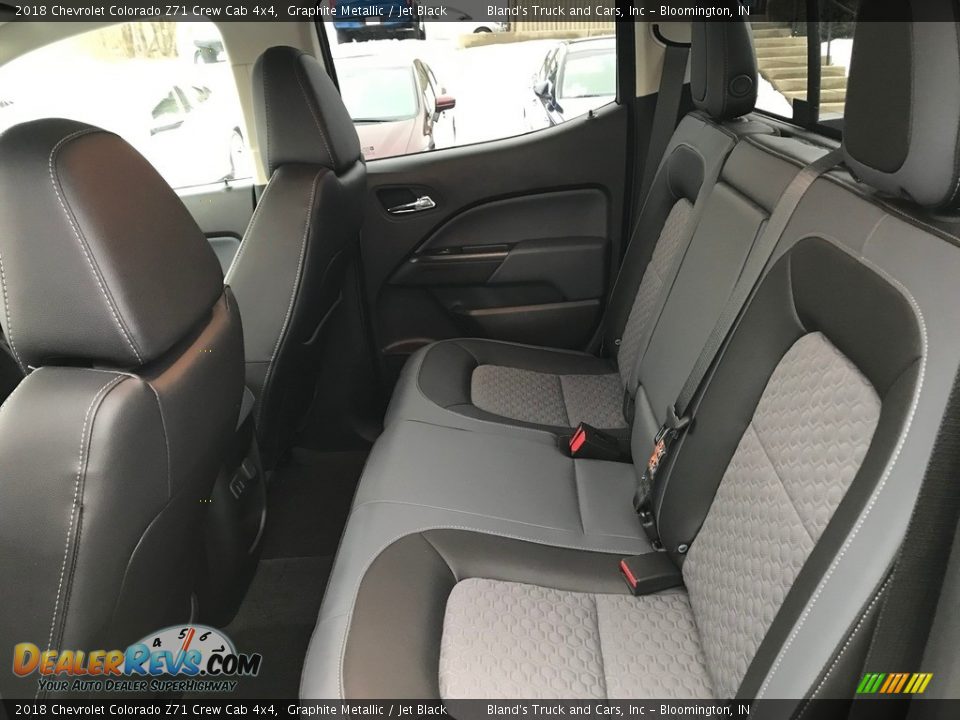 2018 Chevrolet Colorado Z71 Crew Cab 4x4 Graphite Metallic / Jet Black Photo #30