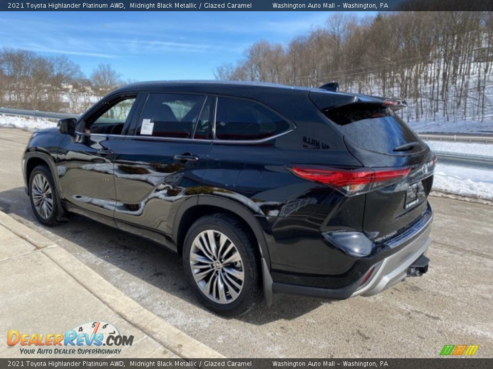 2021 Toyota Highlander Platinum AWD Midnight Black Metallic / Glazed Caramel Photo #2