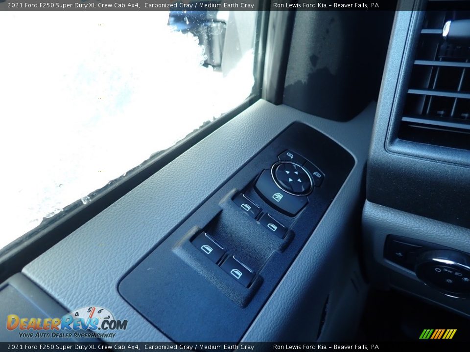 2021 Ford F250 Super Duty XL Crew Cab 4x4 Carbonized Gray / Medium Earth Gray Photo #18