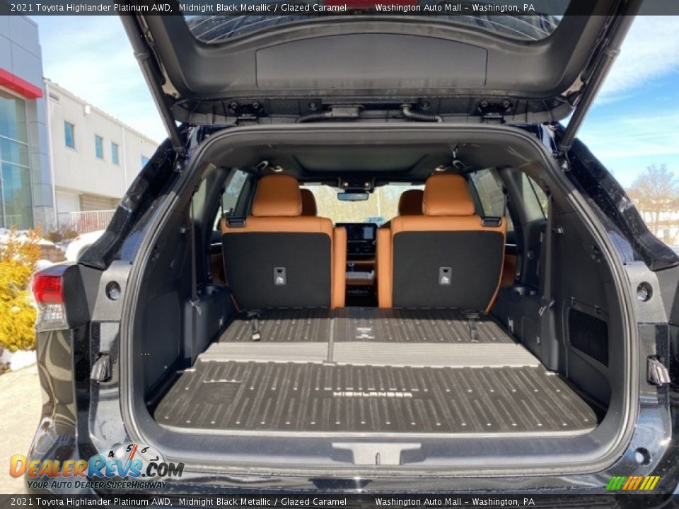 2021 Toyota Highlander Platinum AWD Midnight Black Metallic / Glazed Caramel Photo #28