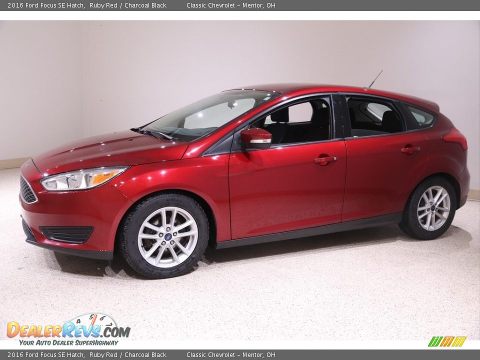 2016 Ford Focus SE Hatch Ruby Red / Charcoal Black Photo #3