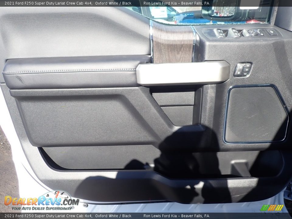 2021 Ford F250 Super Duty Lariat Crew Cab 4x4 Oxford White / Black Photo #14
