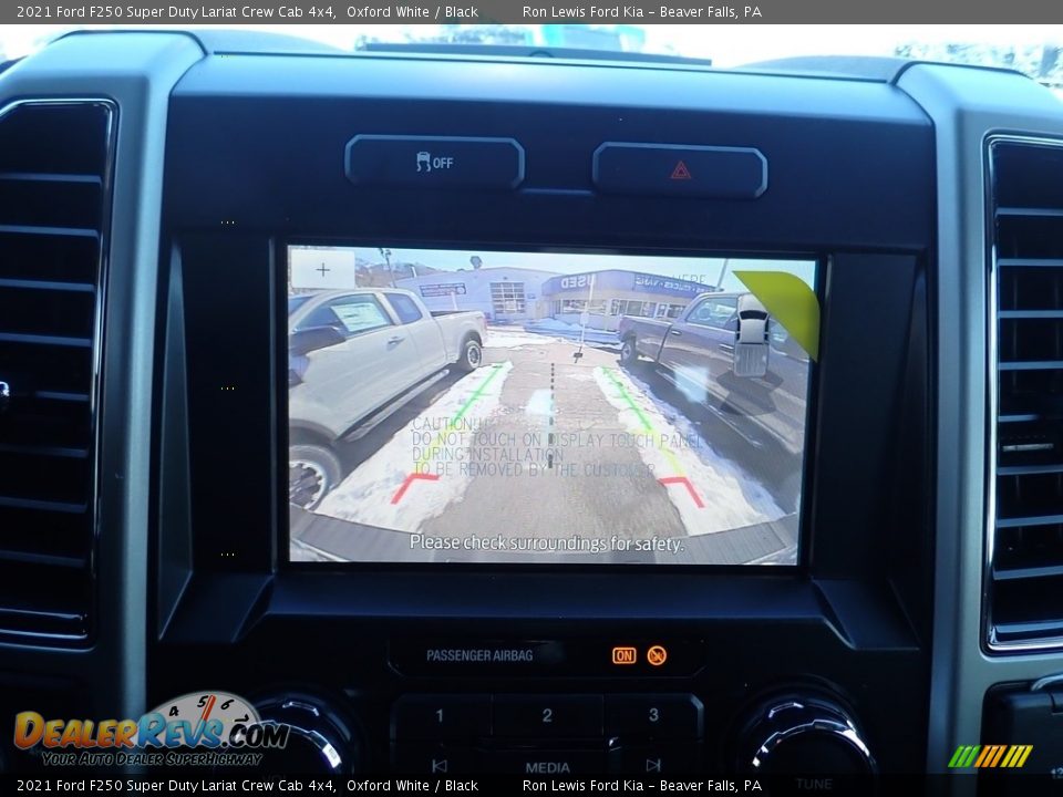 2021 Ford F250 Super Duty Lariat Crew Cab 4x4 Oxford White / Black Photo #17