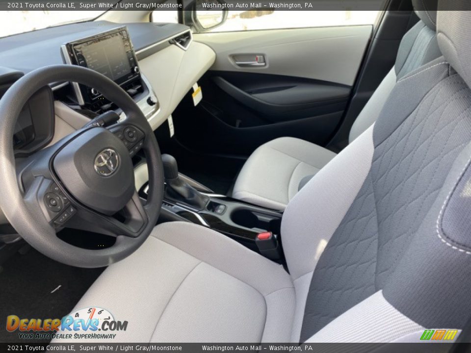 2021 Toyota Corolla LE Super White / Light Gray/Moonstone Photo #4