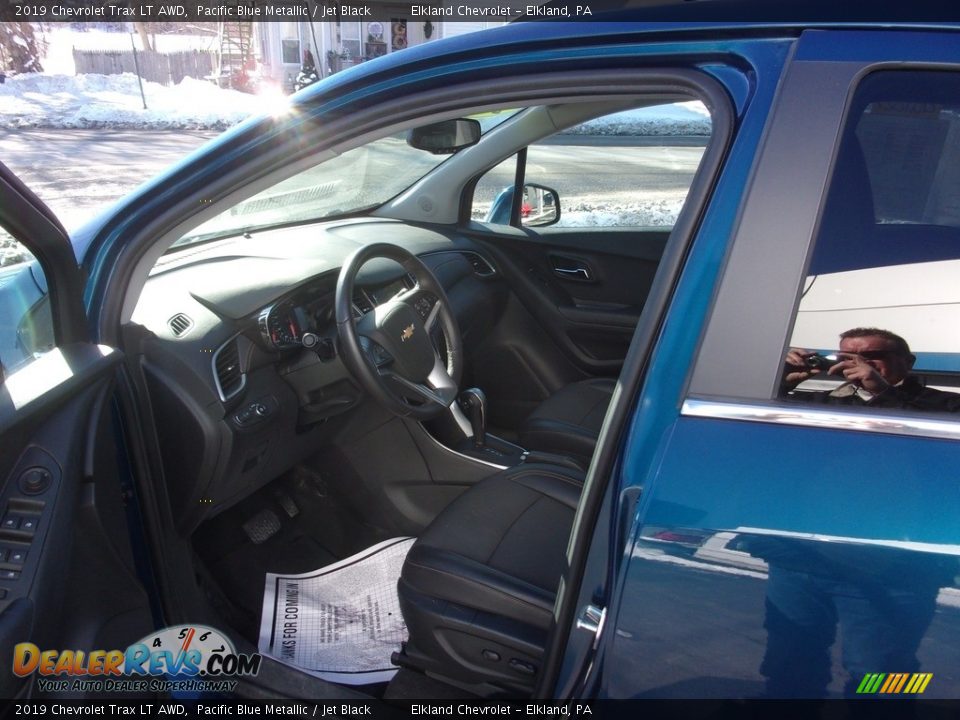 2019 Chevrolet Trax LT AWD Pacific Blue Metallic / Jet Black Photo #9