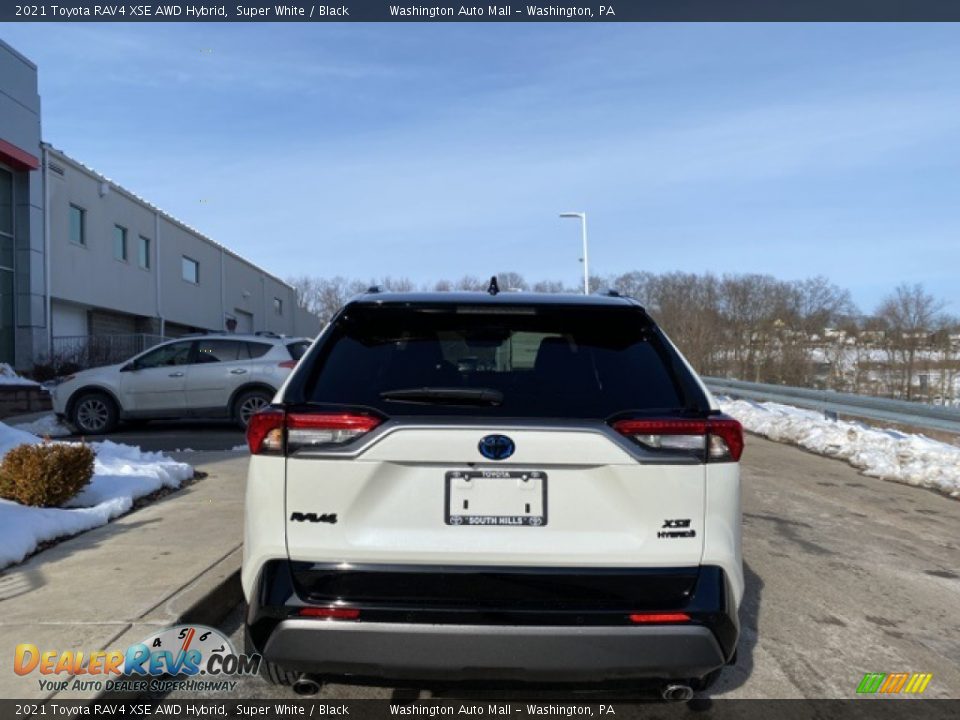 2021 Toyota RAV4 XSE AWD Hybrid Super White / Black Photo #14