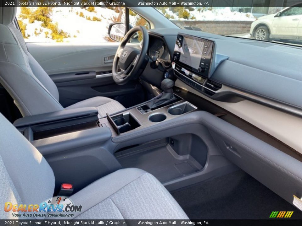 2021 Toyota Sienna LE Hybrid Midnight Black Metallic / Graphite Photo #10