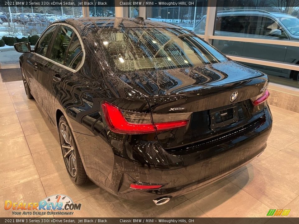 2021 BMW 3 Series 330i xDrive Sedan Jet Black / Black Photo #2