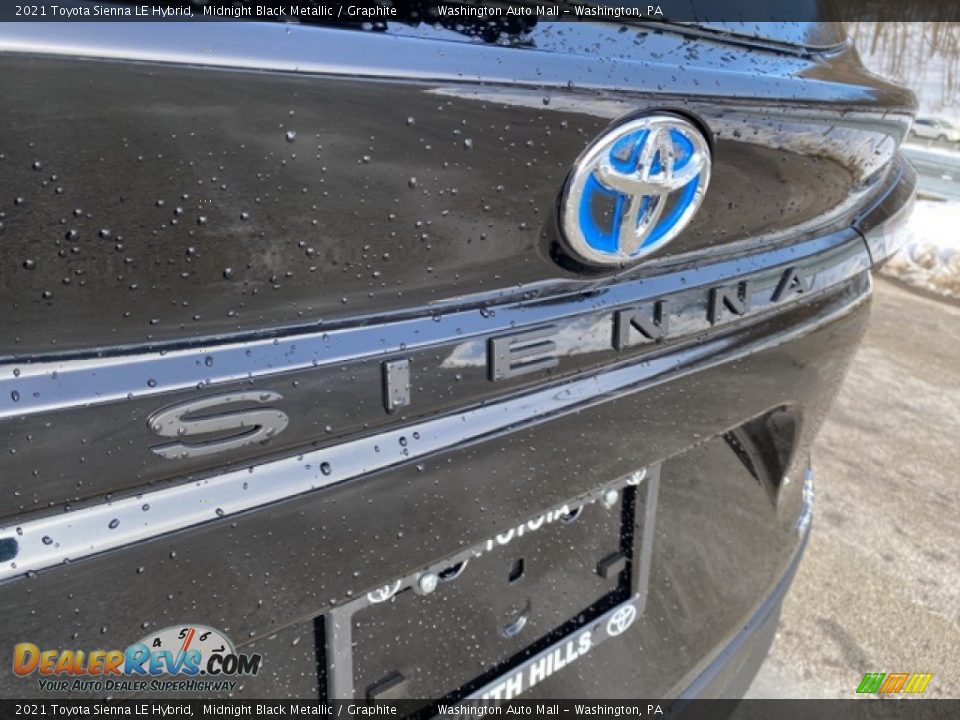 2021 Toyota Sienna LE Hybrid Midnight Black Metallic / Graphite Photo #23