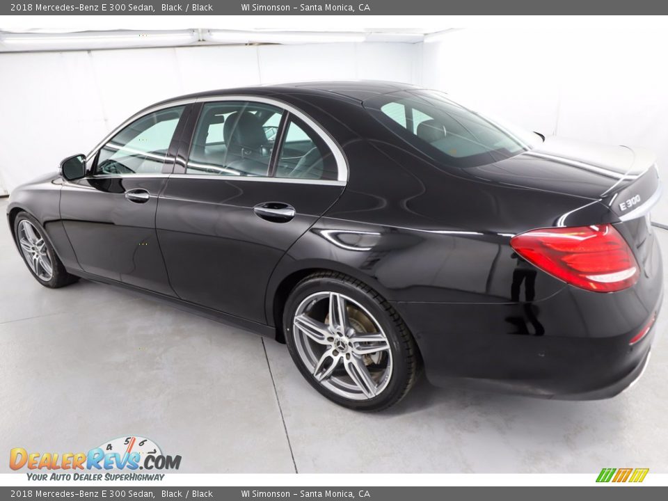 2018 Mercedes-Benz E 300 Sedan Black / Black Photo #11