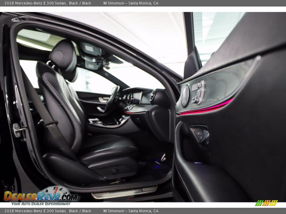 2018 Mercedes-Benz E 300 Sedan Black / Black Photo #30