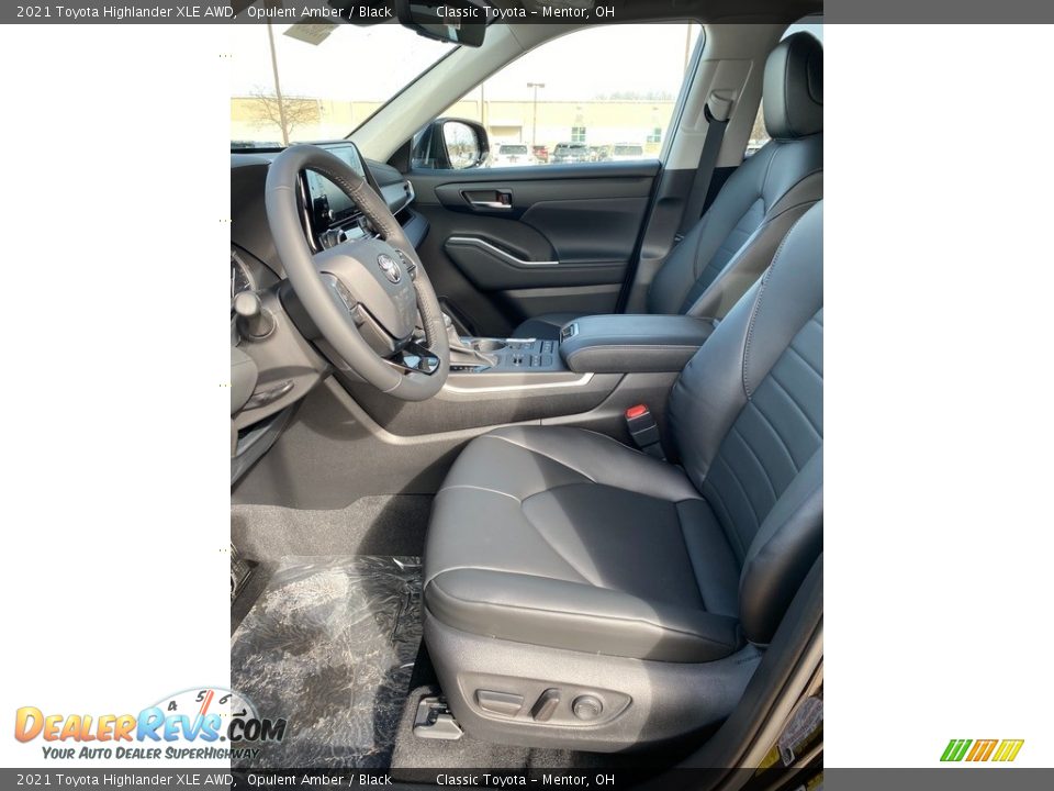 2021 Toyota Highlander XLE AWD Opulent Amber / Black Photo #2
