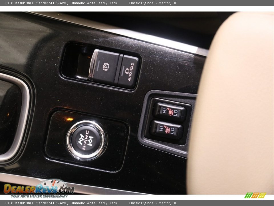 2018 Mitsubishi Outlander SEL S-AWC Diamond White Pearl / Black Photo #15