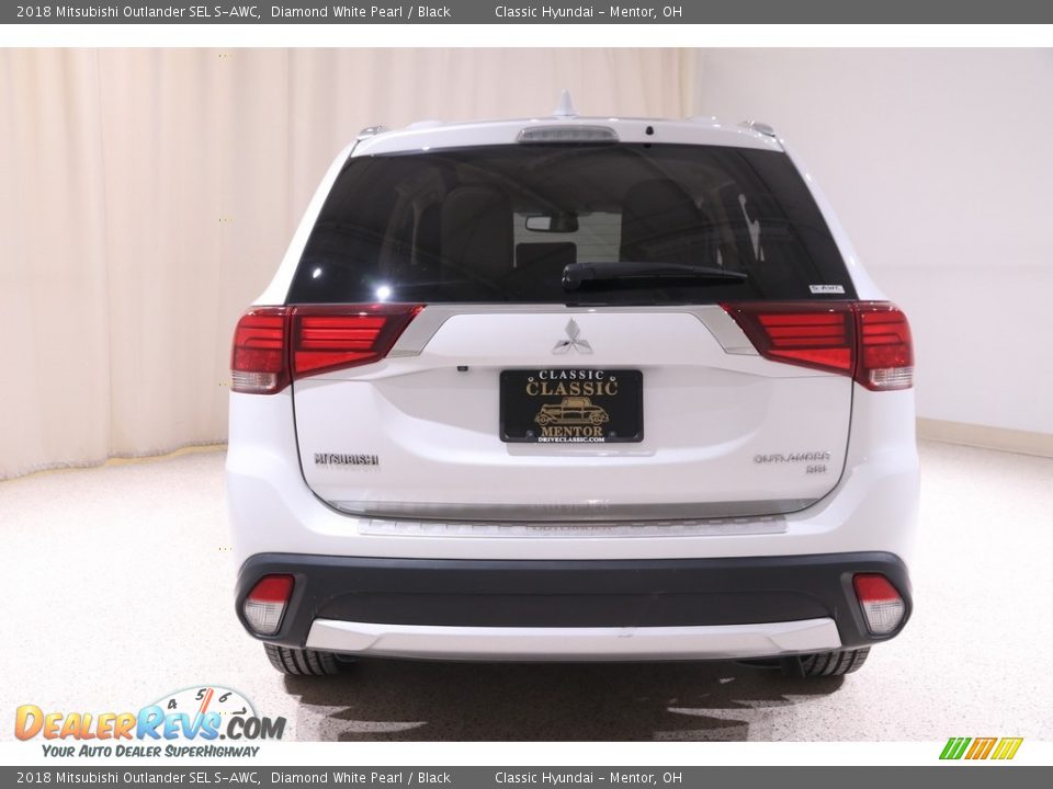 2018 Mitsubishi Outlander SEL S-AWC Diamond White Pearl / Black Photo #21