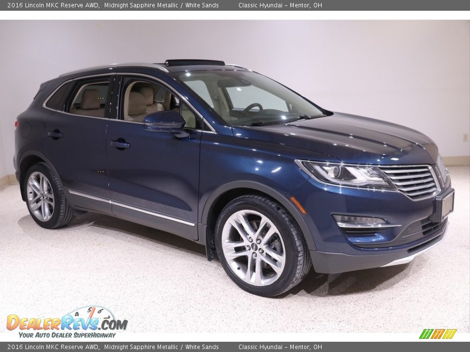 Front 3/4 View of 2016 Lincoln MKC Reserve AWD Photo #1