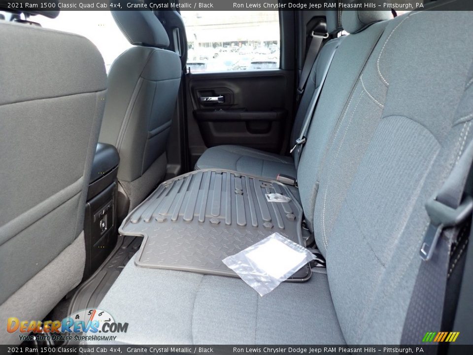 2021 Ram 1500 Classic Quad Cab 4x4 Granite Crystal Metallic / Black Photo #11