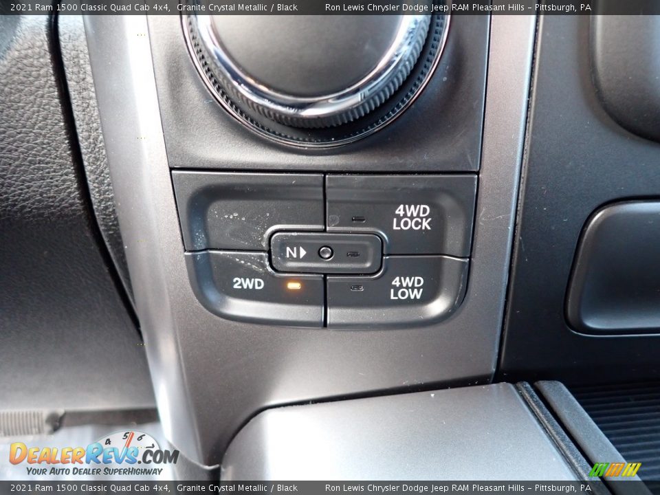 2021 Ram 1500 Classic Quad Cab 4x4 Granite Crystal Metallic / Black Photo #16