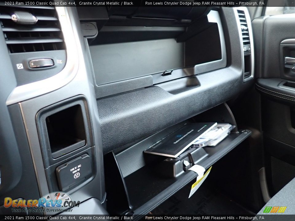 2021 Ram 1500 Classic Quad Cab 4x4 Granite Crystal Metallic / Black Photo #18