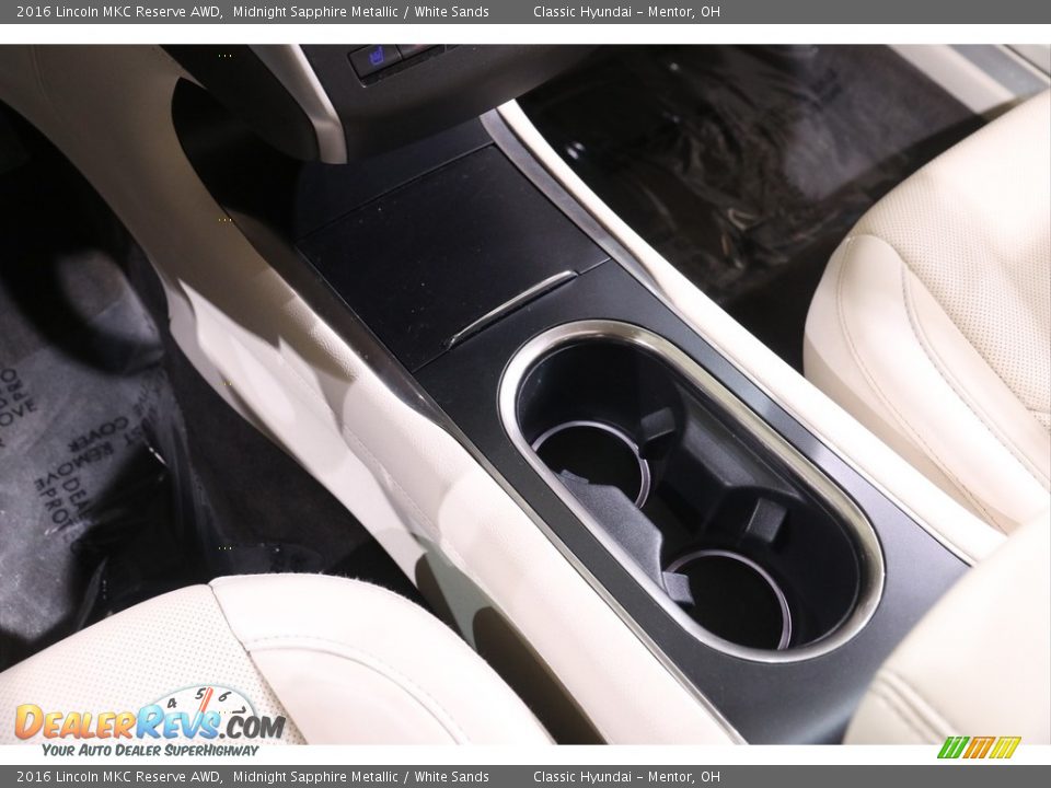 2016 Lincoln MKC Reserve AWD Midnight Sapphire Metallic / White Sands Photo #16