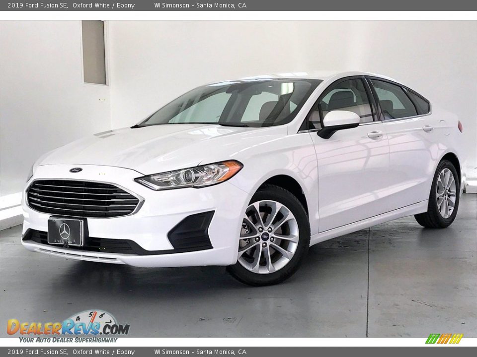 2019 Ford Fusion SE Oxford White / Ebony Photo #12