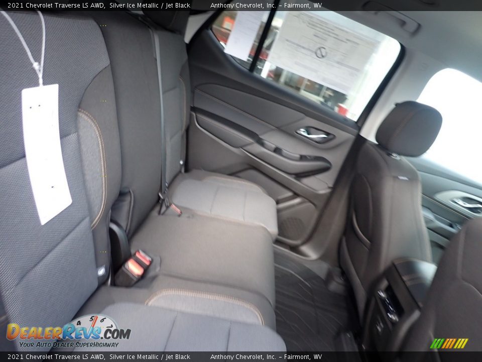 2021 Chevrolet Traverse LS AWD Silver Ice Metallic / Jet Black Photo #12
