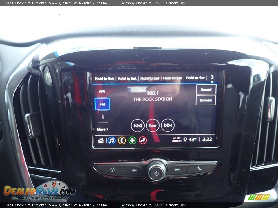2021 Chevrolet Traverse LS AWD Silver Ice Metallic / Jet Black Photo #17