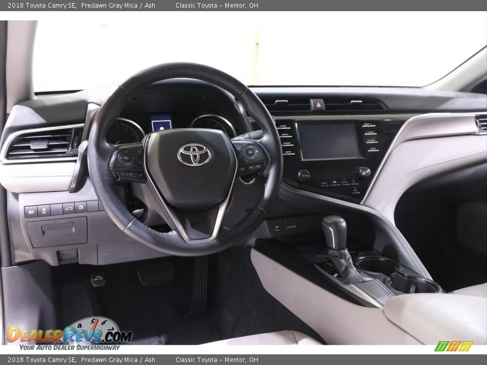 2018 Toyota Camry SE Predawn Gray Mica / Ash Photo #6