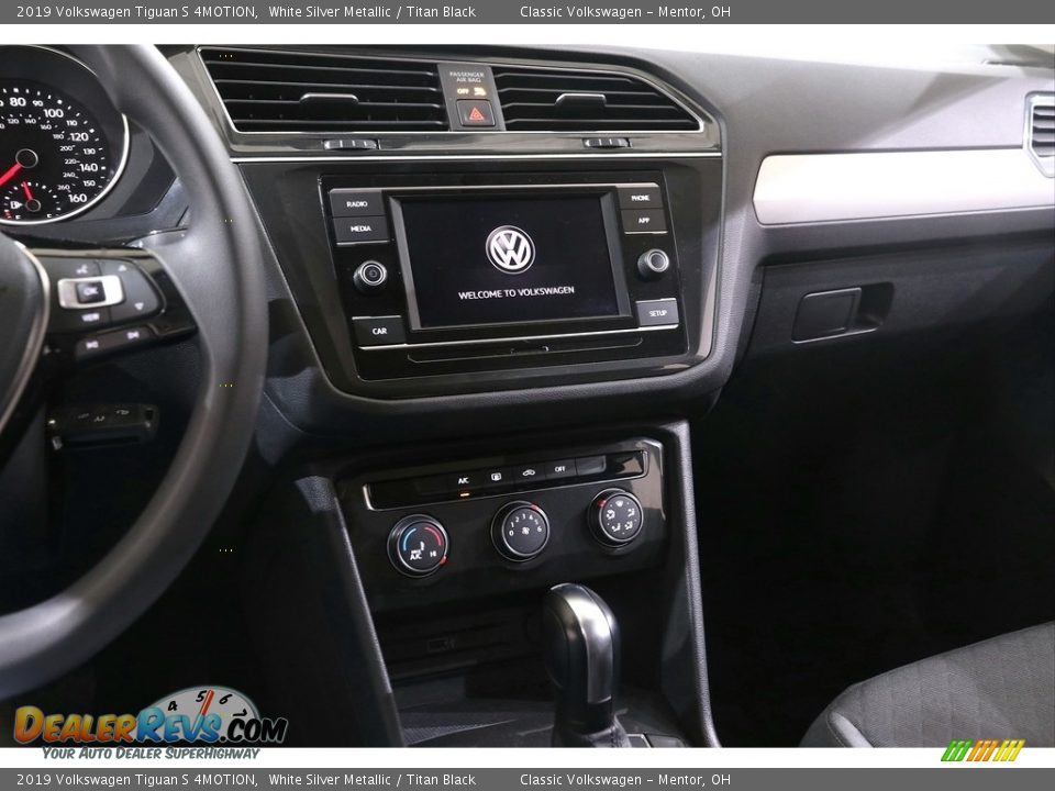 2019 Volkswagen Tiguan S 4MOTION White Silver Metallic / Titan Black Photo #9