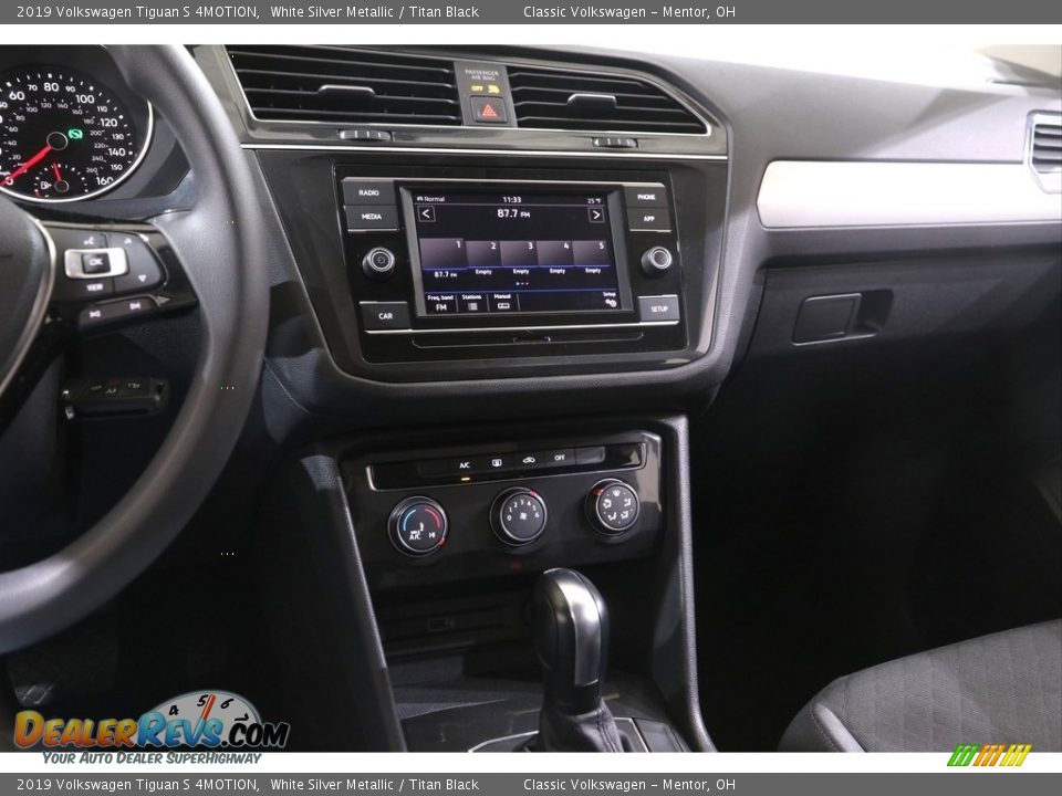 2019 Volkswagen Tiguan S 4MOTION White Silver Metallic / Titan Black Photo #10