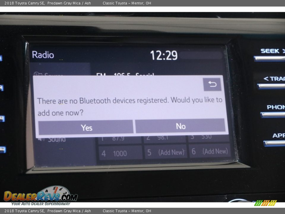 2018 Toyota Camry SE Predawn Gray Mica / Ash Photo #11