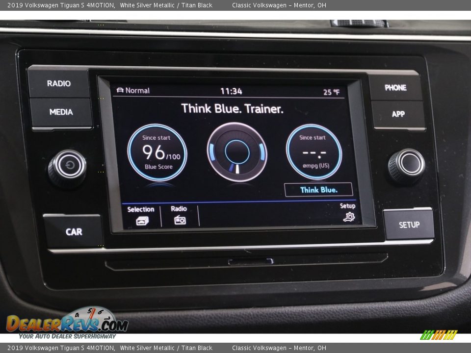 2019 Volkswagen Tiguan S 4MOTION White Silver Metallic / Titan Black Photo #12