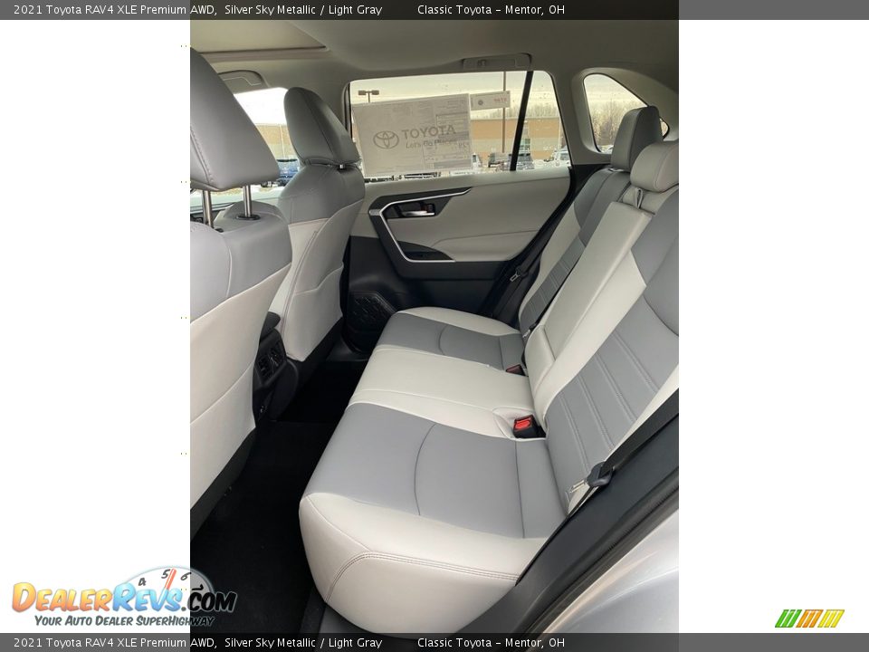 2021 Toyota RAV4 XLE Premium AWD Silver Sky Metallic / Light Gray Photo #3