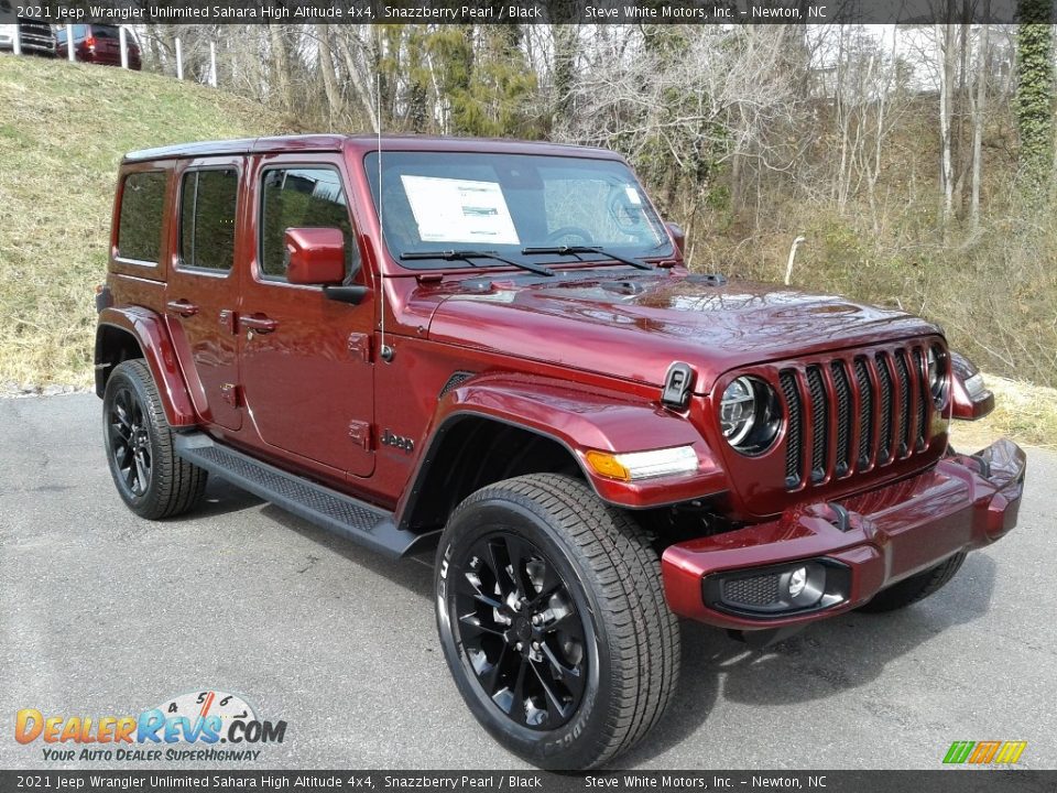 Front 3/4 View of 2021 Jeep Wrangler Unlimited Sahara High Altitude 4x4 Photo #4