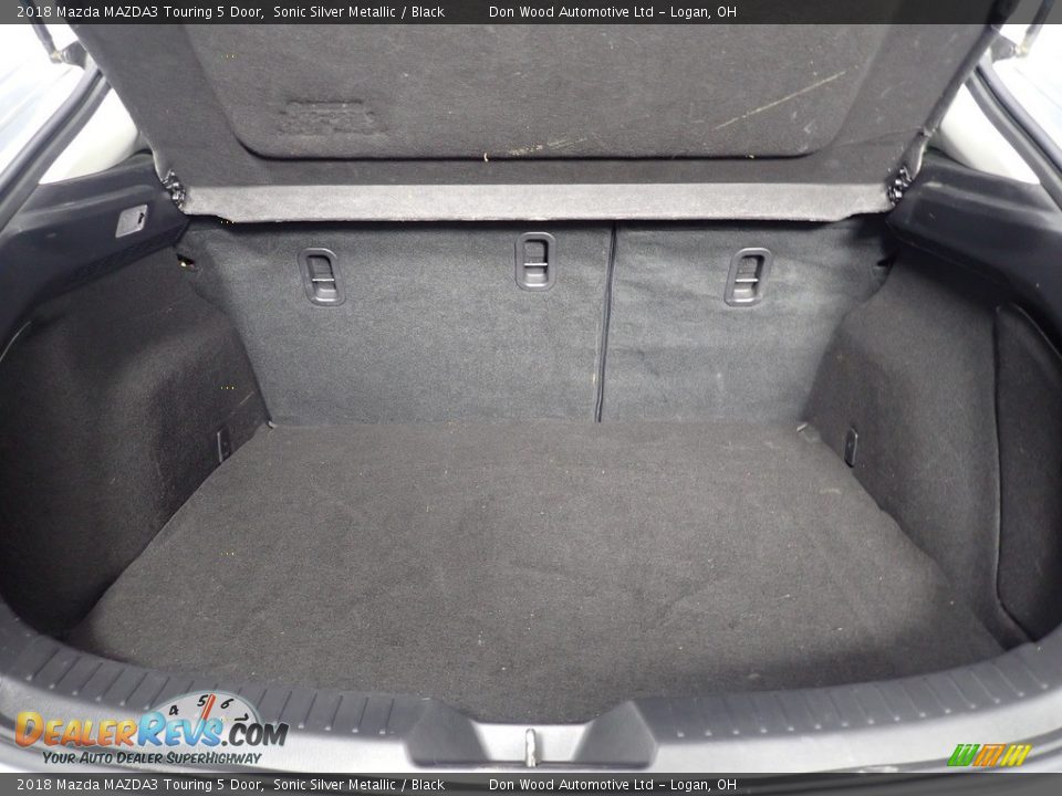 2018 Mazda MAZDA3 Touring 5 Door Sonic Silver Metallic / Black Photo #13