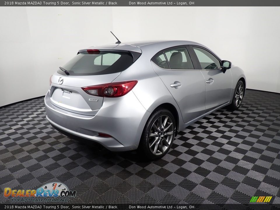 2018 Mazda MAZDA3 Touring 5 Door Sonic Silver Metallic / Black Photo #15