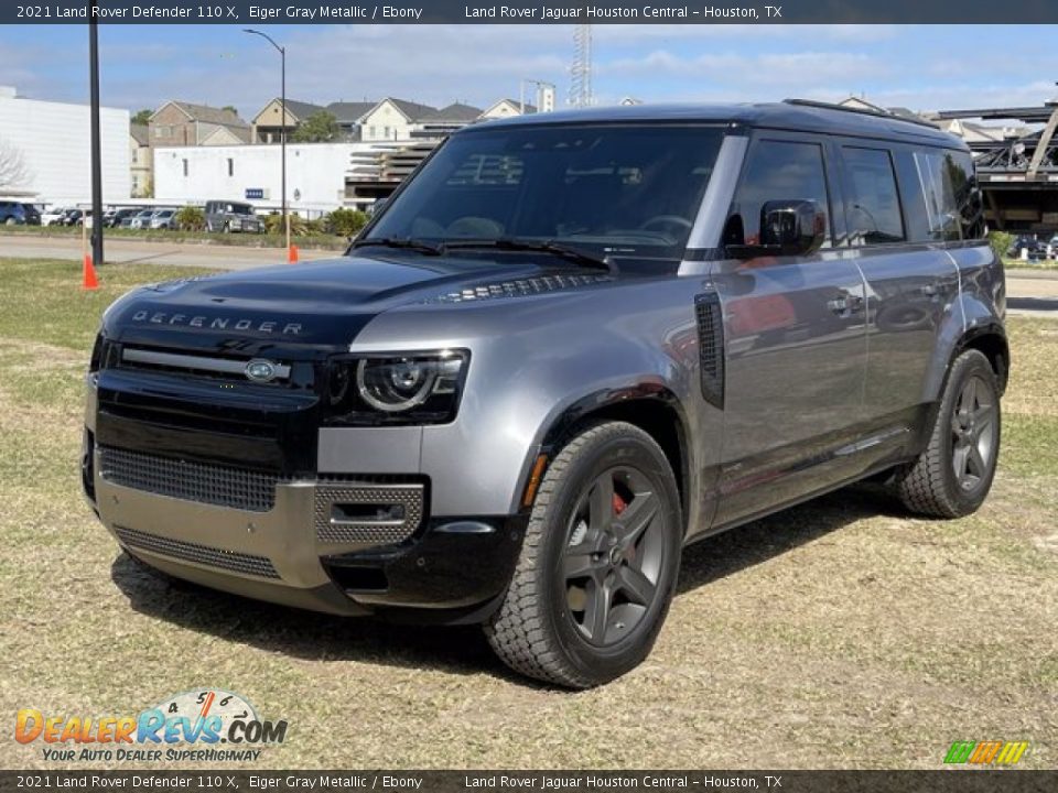 Front 3/4 View of 2021 Land Rover Defender 110 X Photo #2