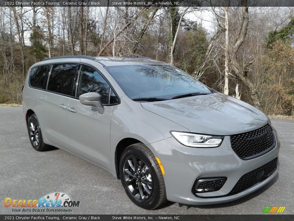 2021 Chrysler Pacifica Touring Ceramic Gray / Black Photo #4