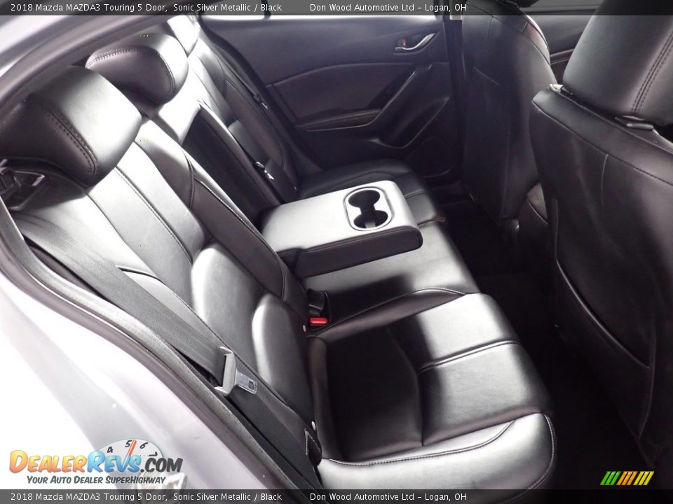 2018 Mazda MAZDA3 Touring 5 Door Sonic Silver Metallic / Black Photo #28