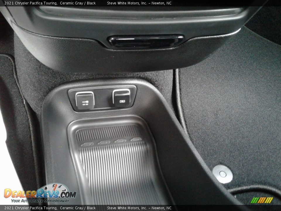 2021 Chrysler Pacifica Touring Ceramic Gray / Black Photo #27