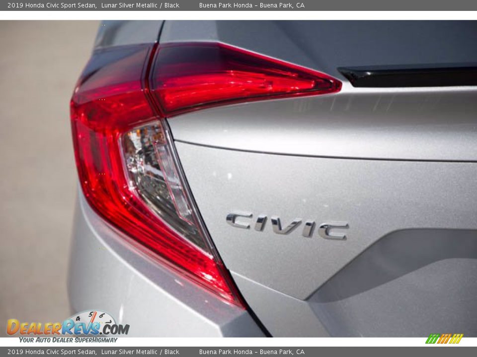 2019 Honda Civic Sport Sedan Lunar Silver Metallic / Black Photo #10