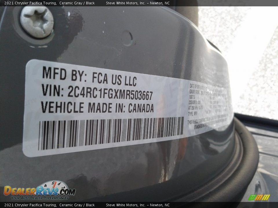 2021 Chrysler Pacifica Touring Ceramic Gray / Black Photo #33