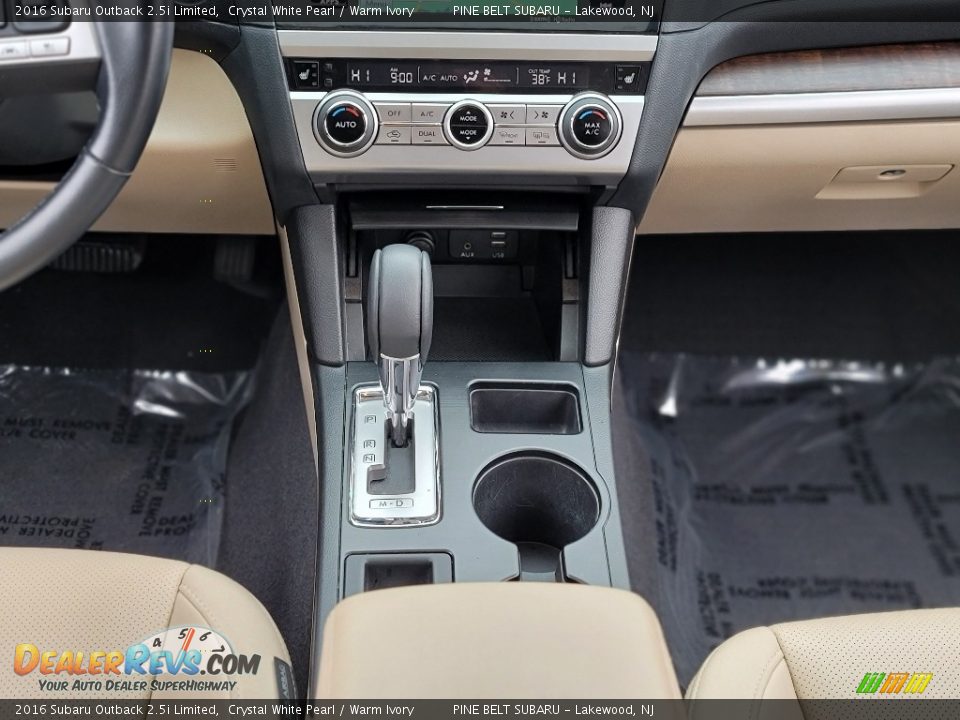 2016 Subaru Outback 2.5i Limited Crystal White Pearl / Warm Ivory Photo #15